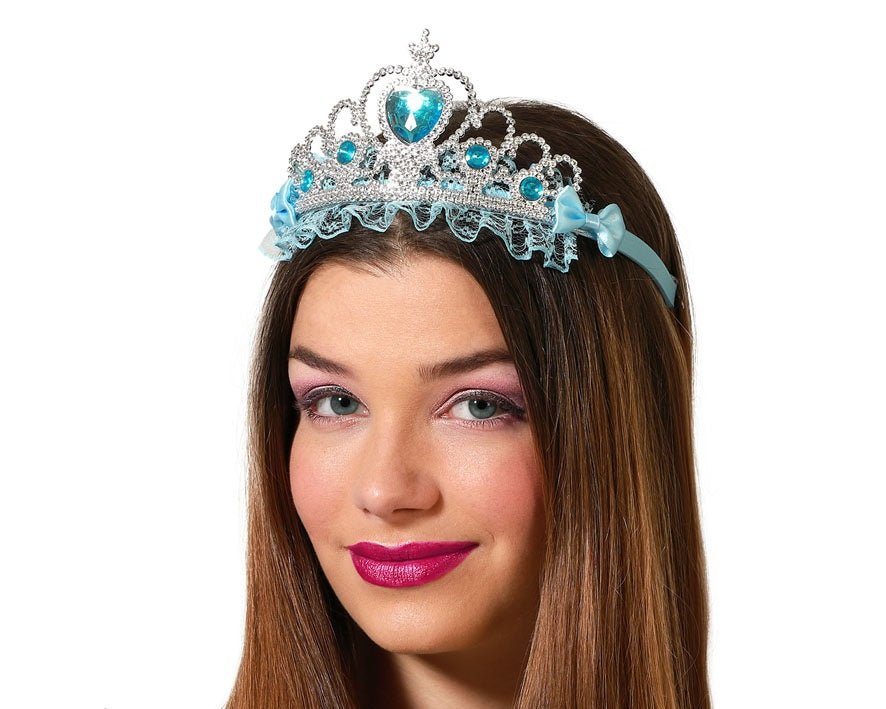 Tiara con Cuore  – Eleganza Scintillante per Ogni Occasione! 👑💖
